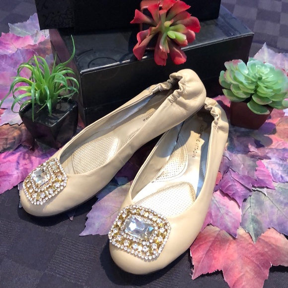 ADRIENNE VITTADINI Leather Embellished Flats - Picture 2 of 12